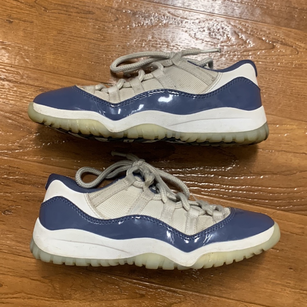 Air Jordan 11 Retro Low sneakers